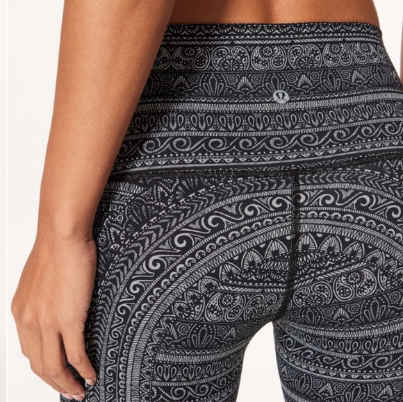 Lululemon Nulux Entwined Wunder Unders - Picture 5 of 10